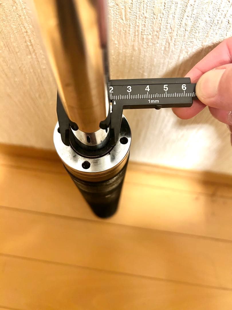 Largus ラルグス　車高調　ショックカートリッジ　フロント２本