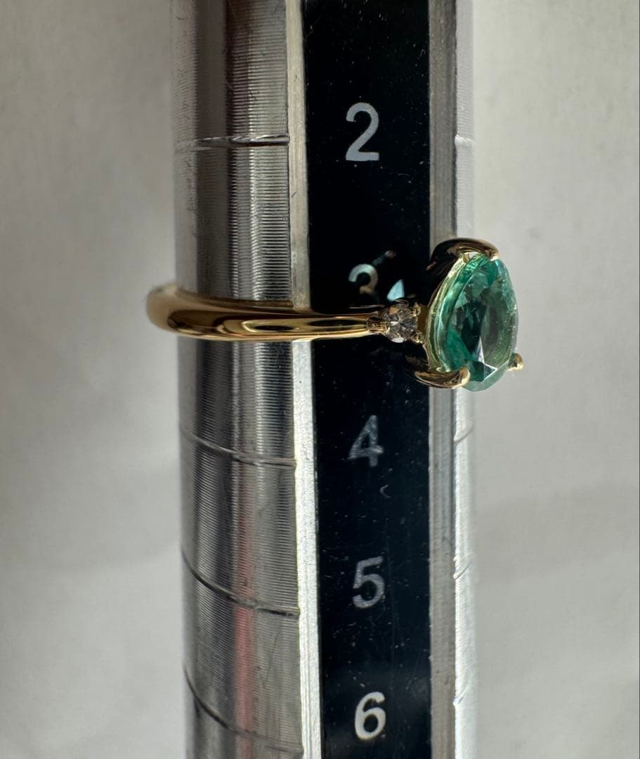 ◎ペアシェイプ♡K18YG天然エメラルド&ダイヤモンドリング　ソーティング　3号