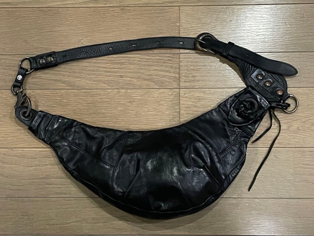 アルフレッド バニスター 三日月 ショルダーバッグ ボディバッグ オールレザー