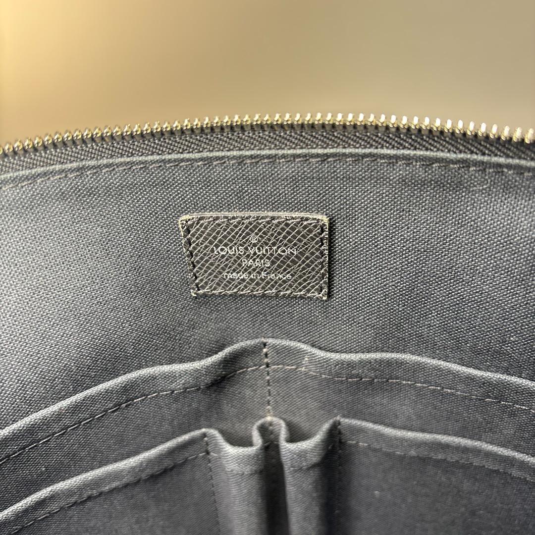 超極美品 ルイヴィトン ショルダーバッグ メッセンジャー グリゴリ タイガ