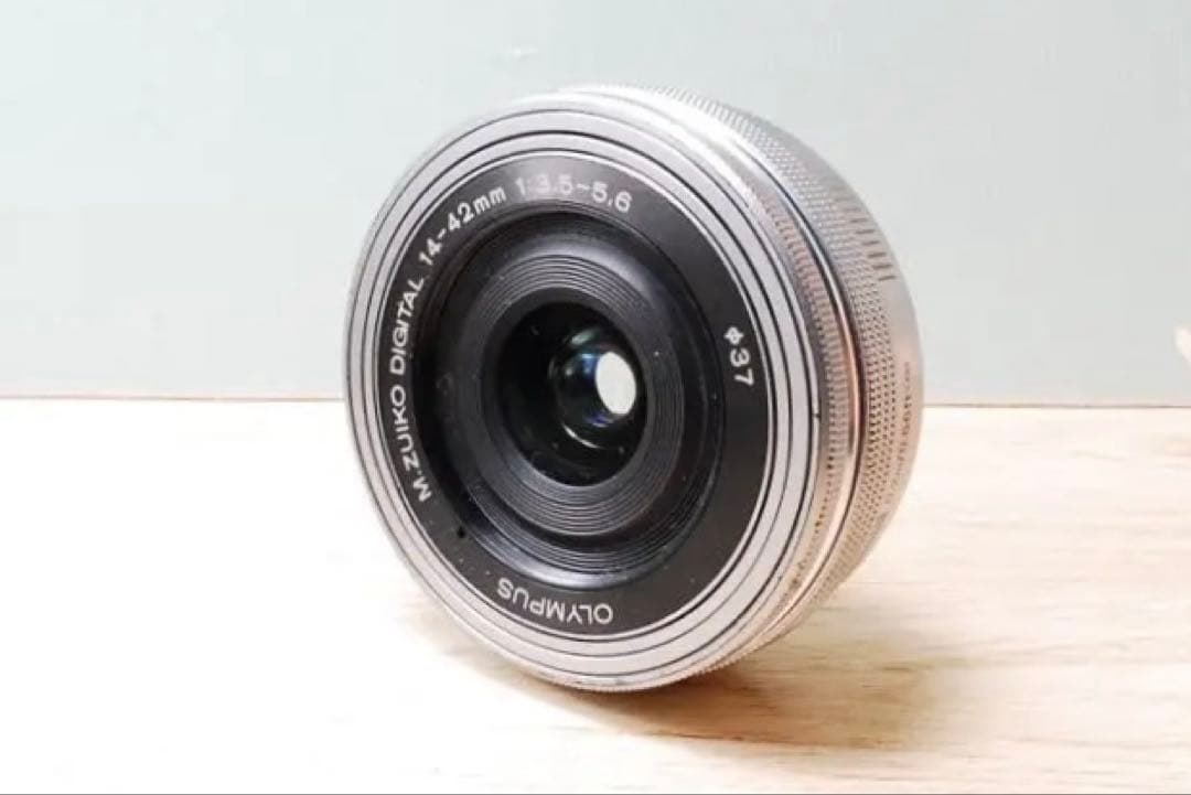 OLYMPUS E-PL10⭐️オリンパス ホワイト Wi-Fi ミラーレス一眼