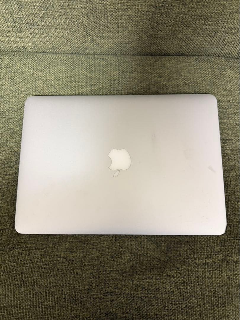 MacBook Air (Mid 2013) 充電器付属