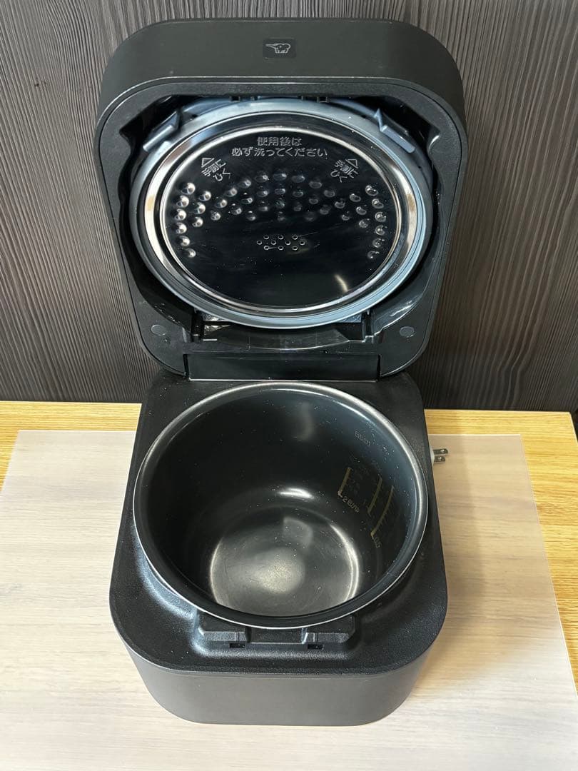 ZOJIRUSHI 象印 IH炊飯器　STAN　NW-SA10型　ブラック