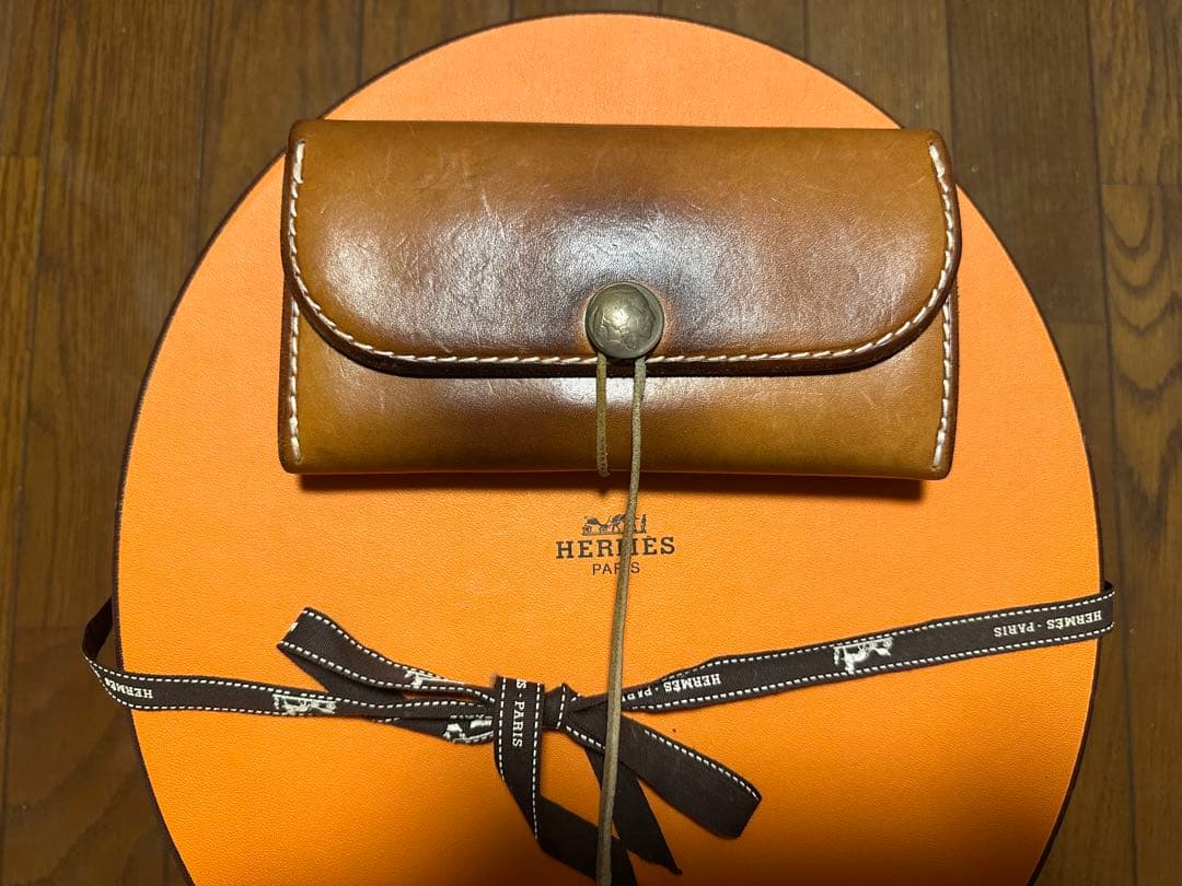 ゴローズ三つ折り長財布