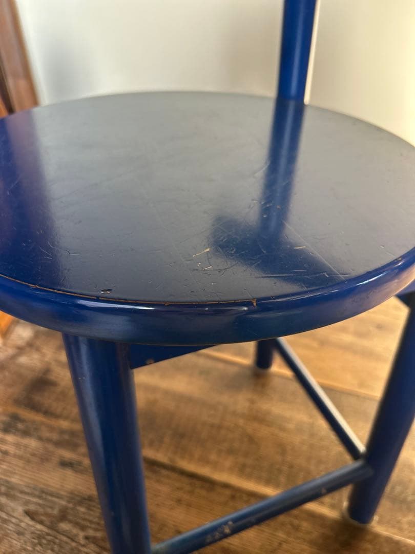 昭和40年代 青い木製スツール 無垢材 丸椅子 レトロ 学校家具