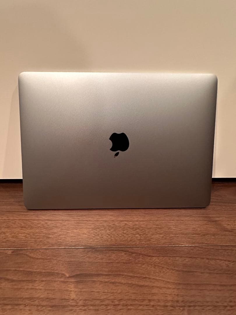 【美品】Macbook Pro 2020 16GB シルバー