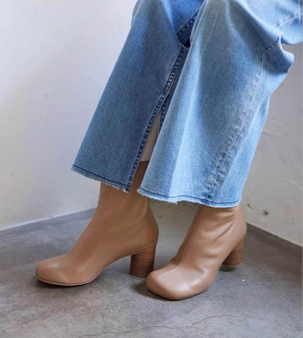 スクエアトゥショートブーツ