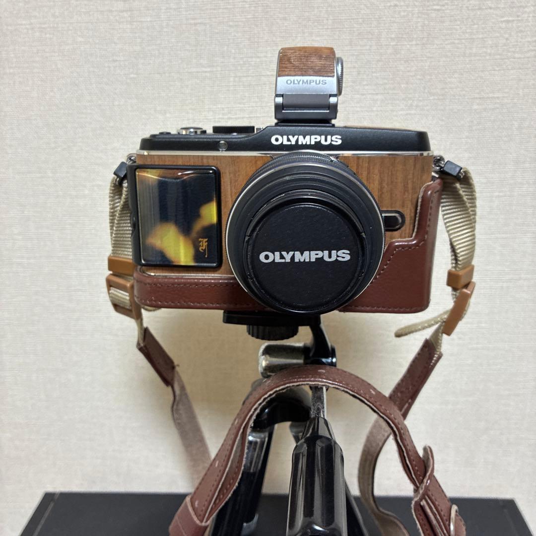 OLYMPUS ミラーレス一眼 カメラ ブラウン　PEN E-P3