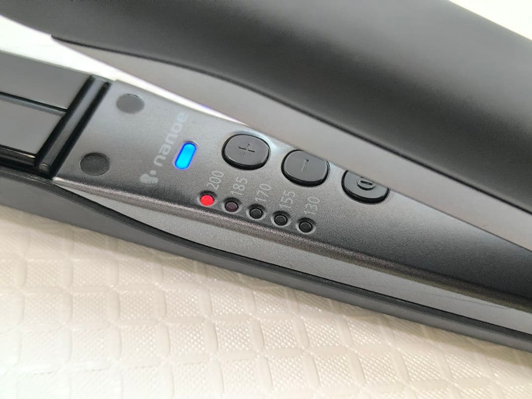 Panasonic ストレートアイロン　パナソニック　ナノケア　EH-HS0J
