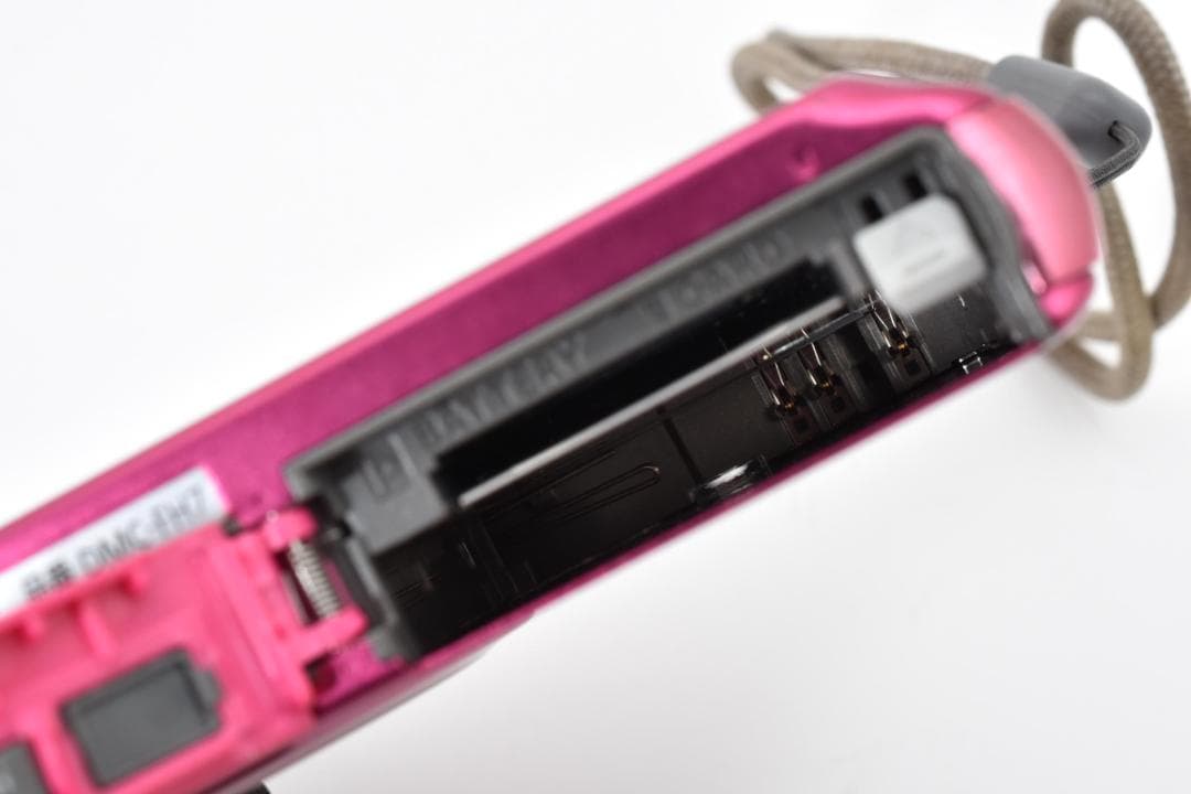 パナソニック　Panasonic LUMIX DMC-FH7 ピンク