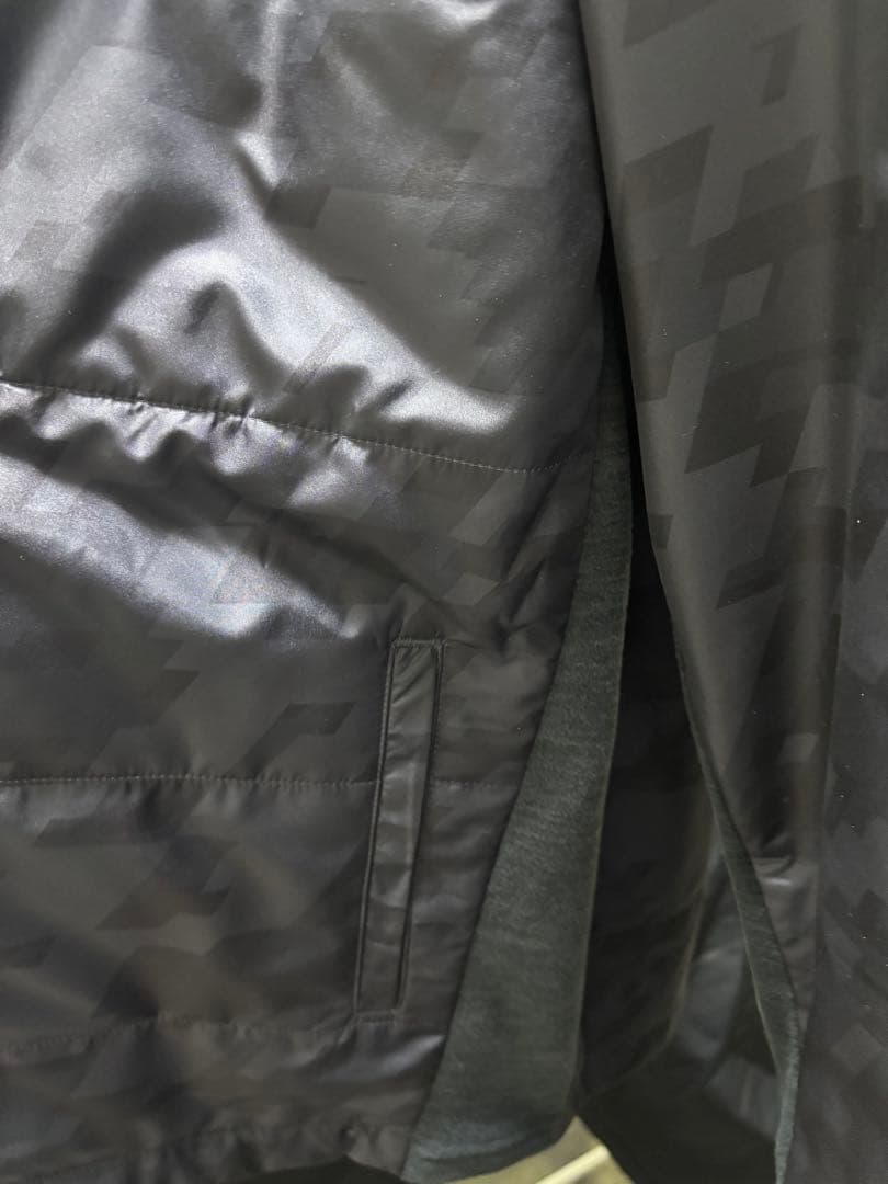 ミズノ　ブレスサーモ　上下セット　ブラック　M