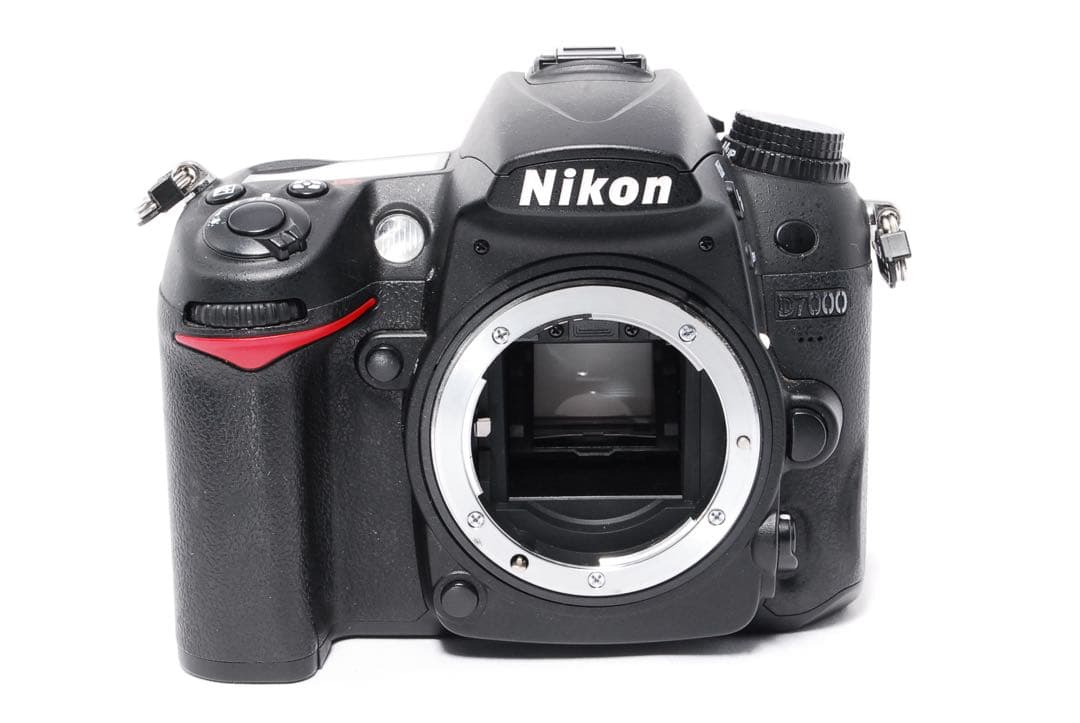 ◆ショット数少なめ◆超望遠＆手ぶれ補正◆Nikon D7000◆一眼レフカメラ◆