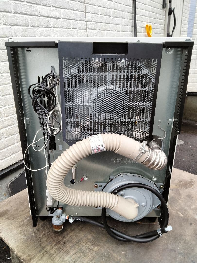 札幌発コロナFF温風石油ストーブ！品番「FF‐4212GS」2012年式中古品