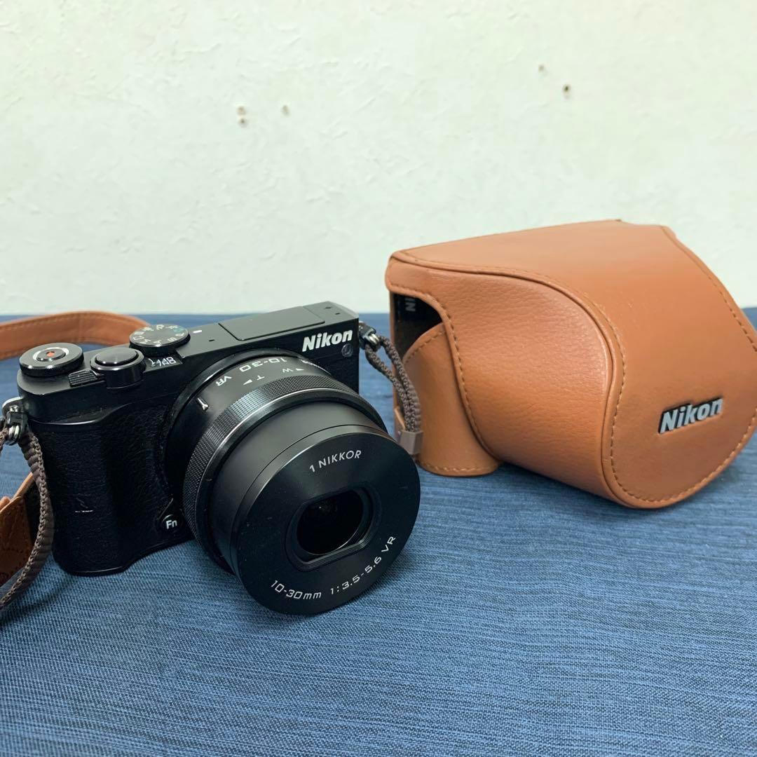 1.動作美品 Nikon 1J5 ミラーレス一眼レフカメラ ケース付き