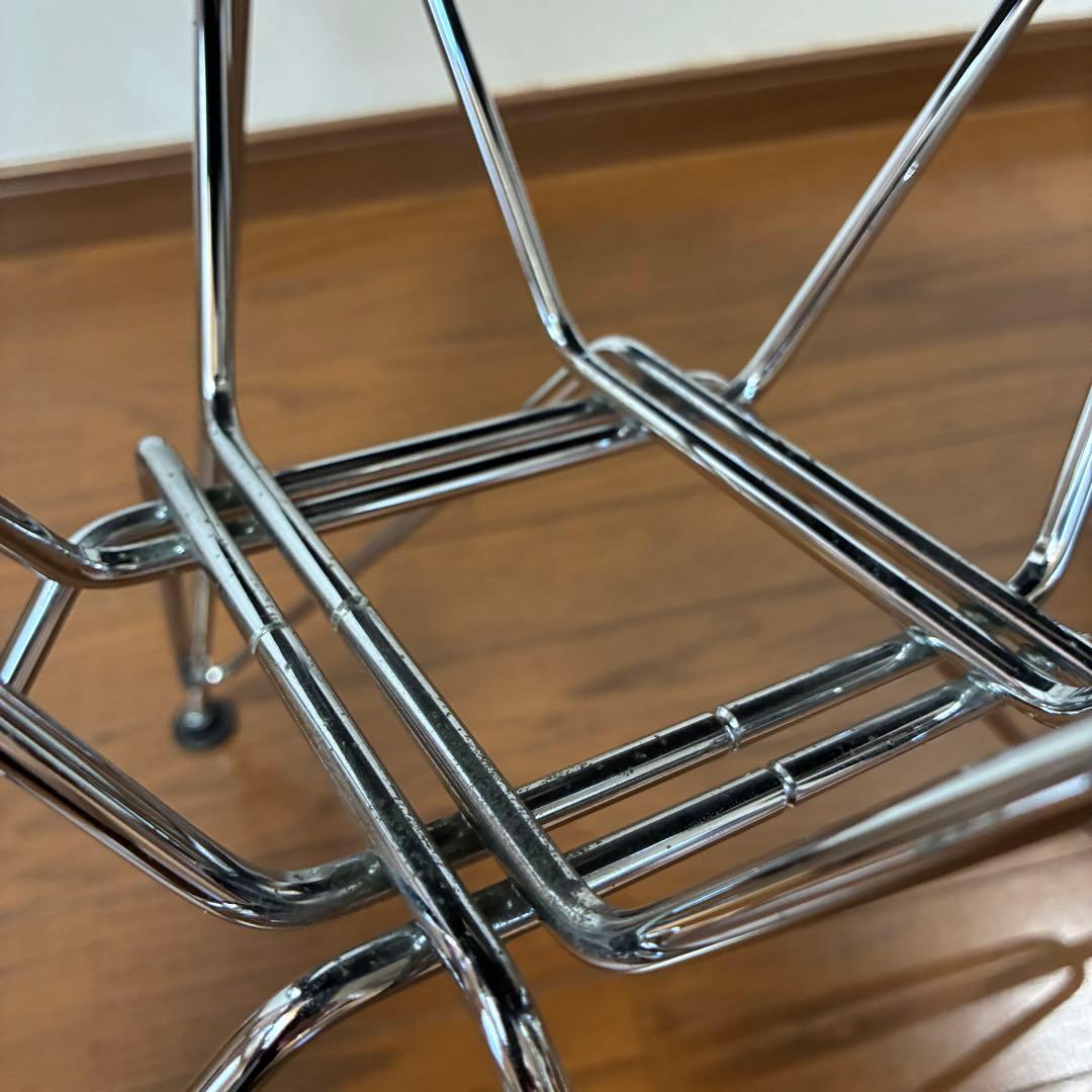 ハーマンミラー イームズ DSR プラスチックチェア