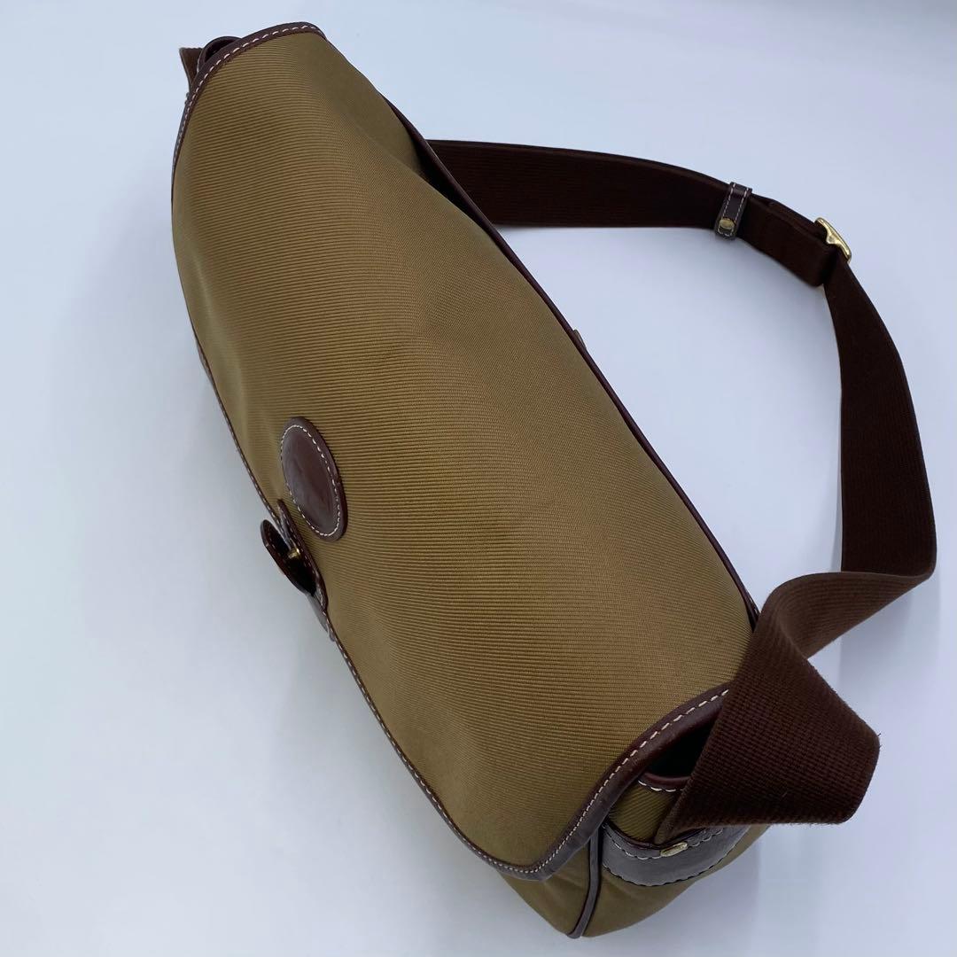 ハンティングワールド サファリトゥデイ メッセンジャーバッグ