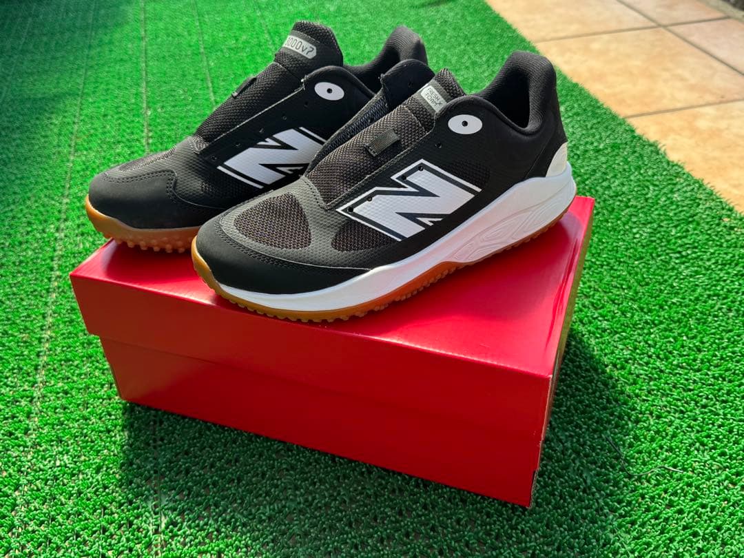 New Balance 3000v2 ブラック/ホワイト トレーニングシューズ