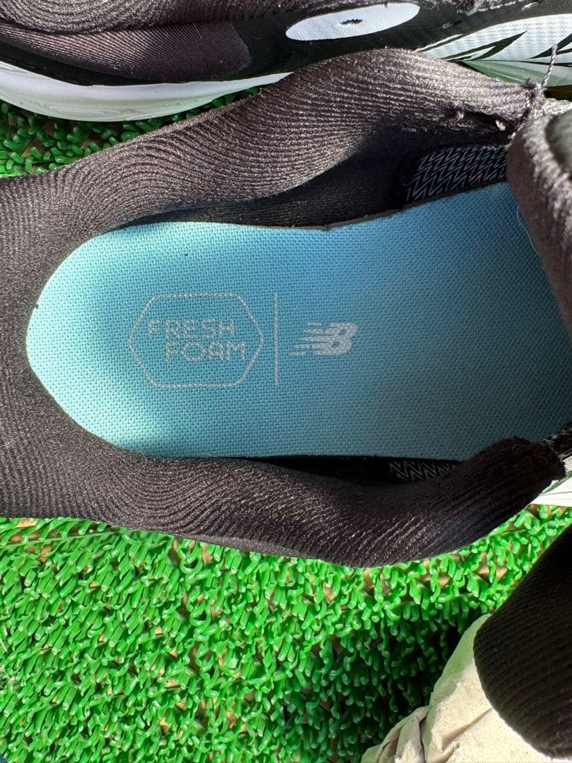 New Balance 3000v2 ブラック/ホワイト トレーニングシューズ