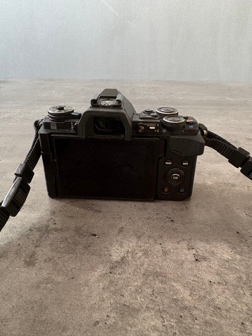 OLYMPUS OM-D E-M5Ⅱボディ