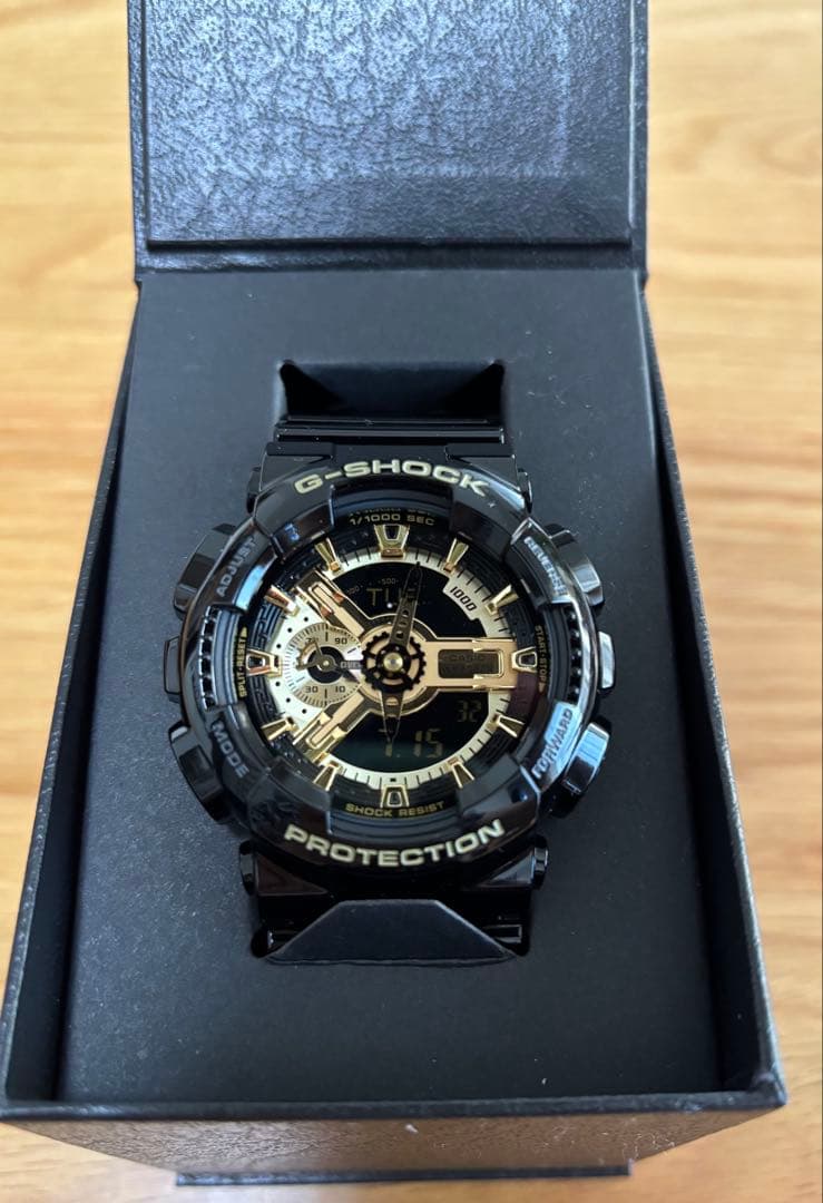 新品未使用　G-SHOCK GA-110GB-1AJFブラック/ゴールド
