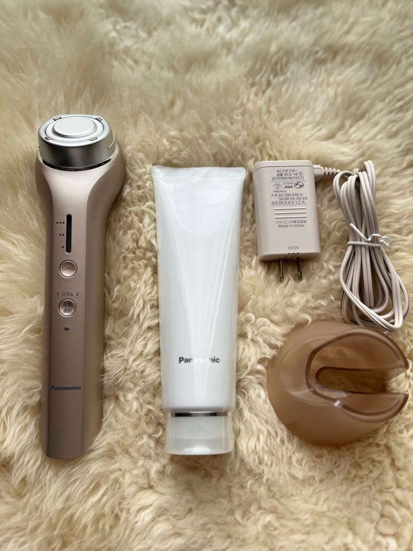 【蓄電池交換済】パナソニック RF美顔器 EH-SR74-N