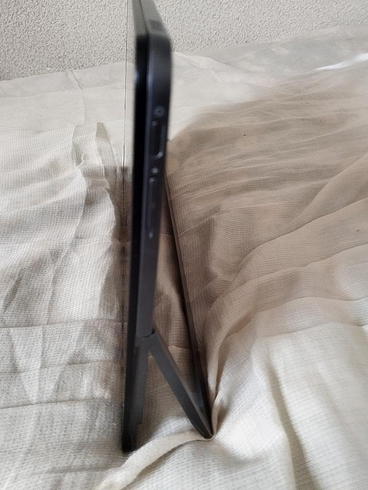 Fujitsu ArrowsTab Q726/P FARR02003 中古品