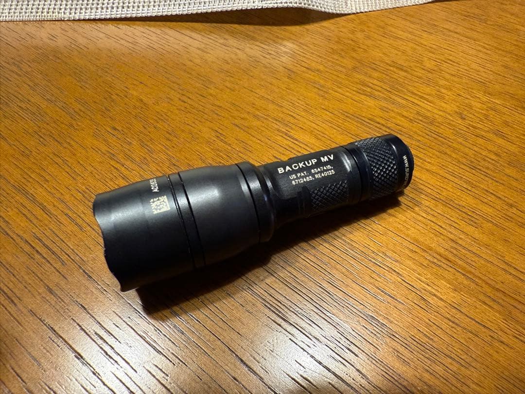 SUREFIRE E1B BACKUP MV 懐中電灯