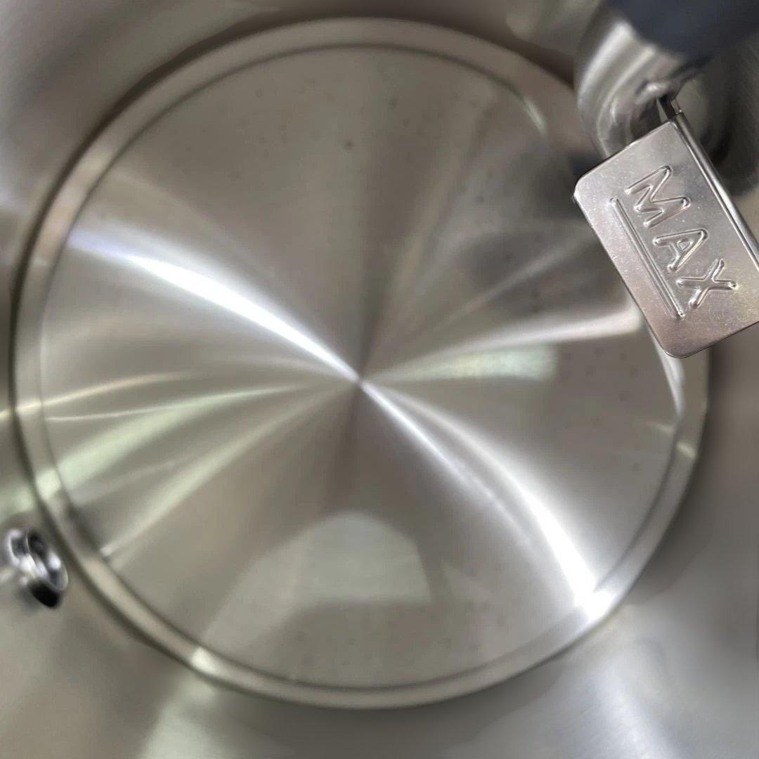 極美品　BALMUDA バルミューダ　電気ケトル ホワイト