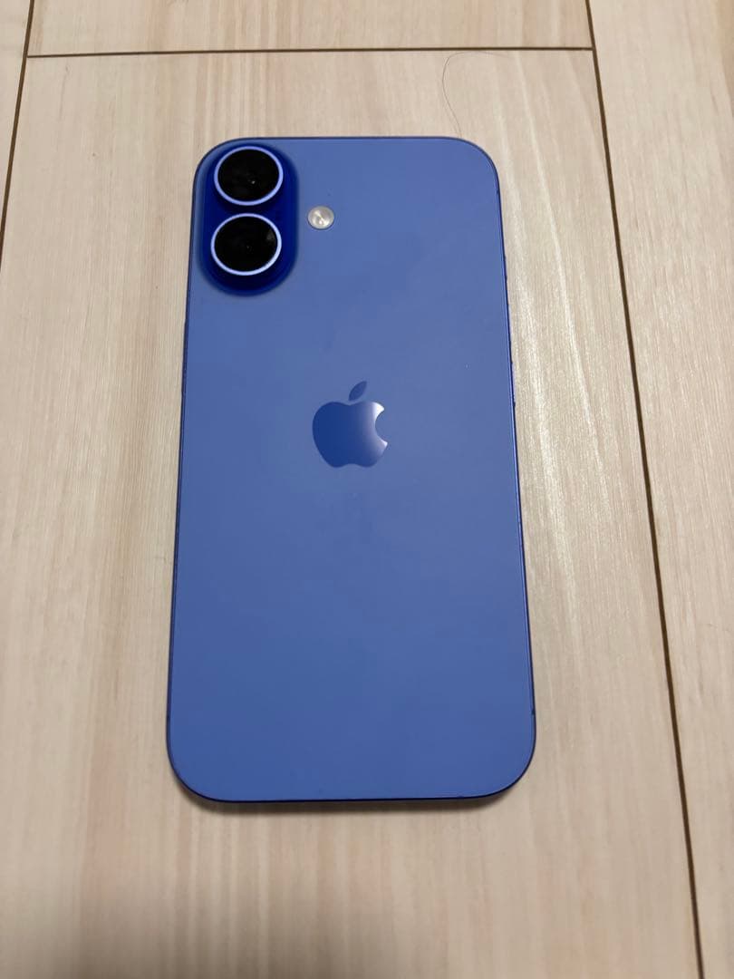 Apple iPhone 16 256GB バッテリー90%