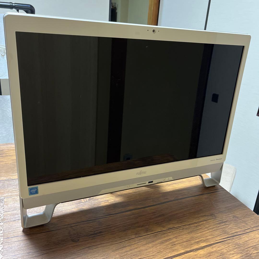 スマホ・タブレット・パソコン FMV ESPRIMO FH52/D3 FMVF52D3W