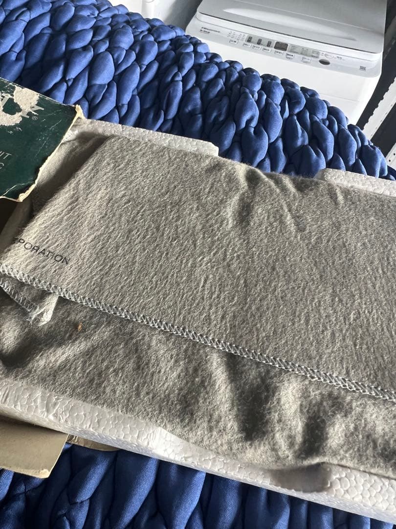 Sony ICF-7601 12バンドラジオ