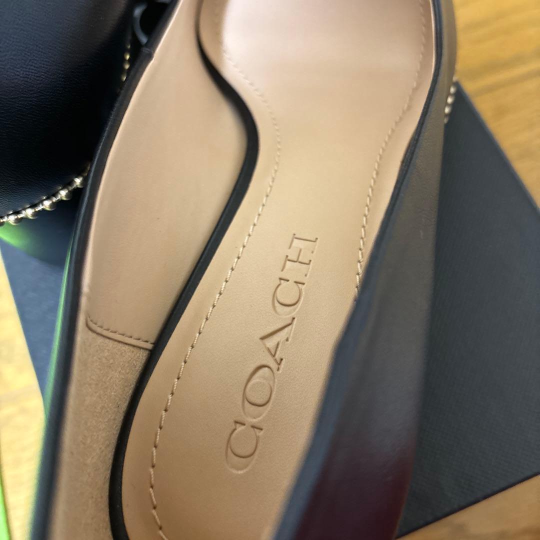 COACH ブラック ポインテッドトゥパンプス　　サイズ8C