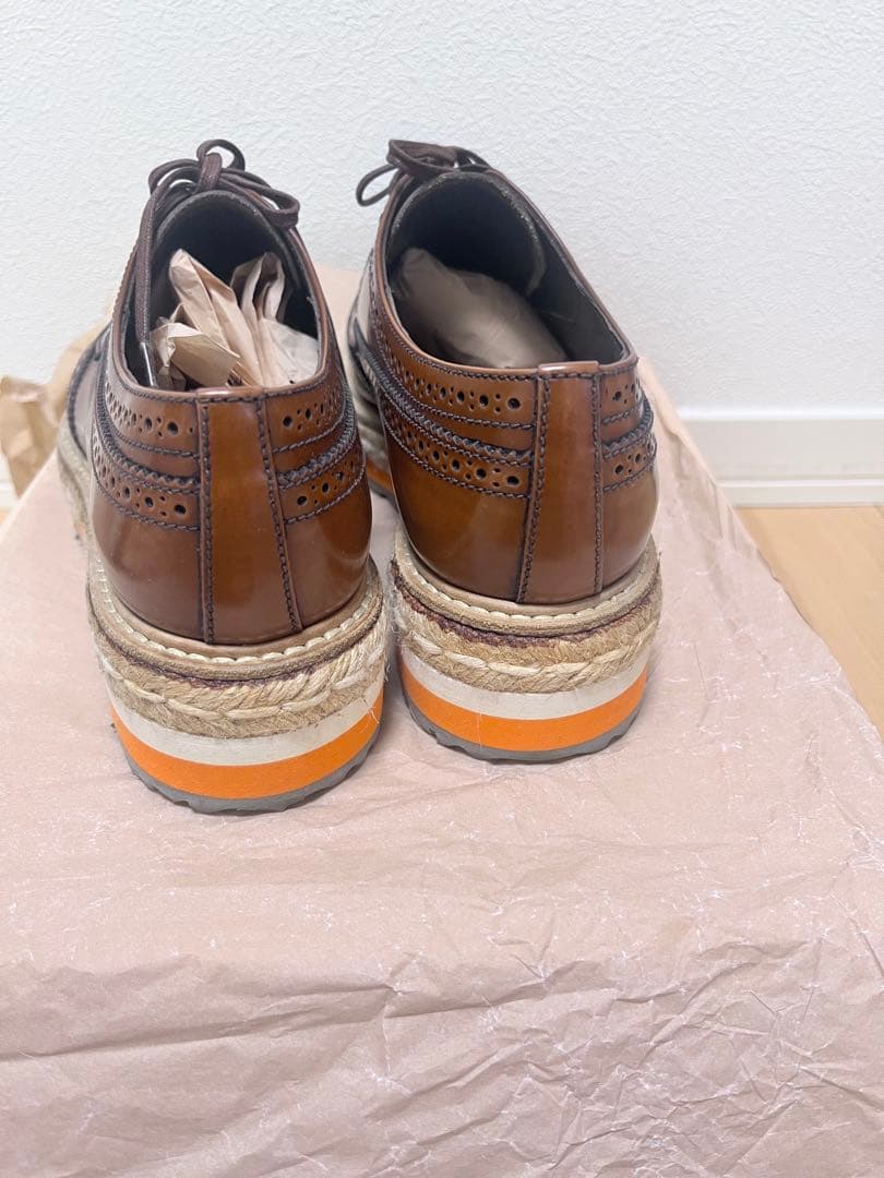 【美品】PRADA ウイングチップレースアップシューズ　23.5cm