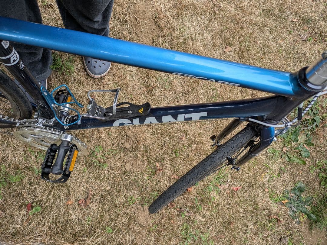 GIANT　escape クロスバイク 青