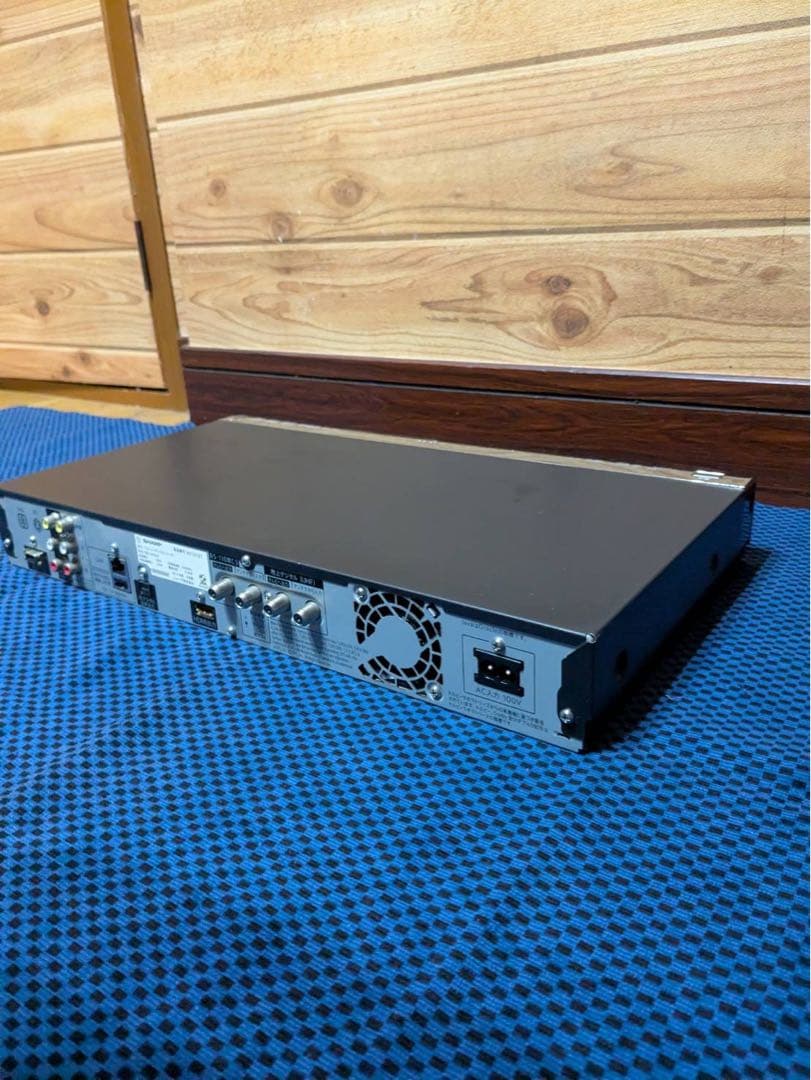 SHARP ブルーレイレコーダー リモコン付き