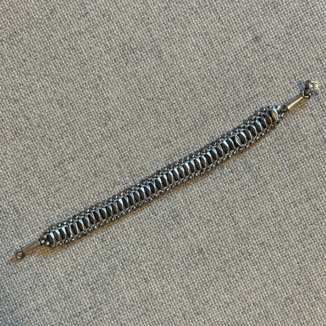 サラフィンチリー　ブレスレット