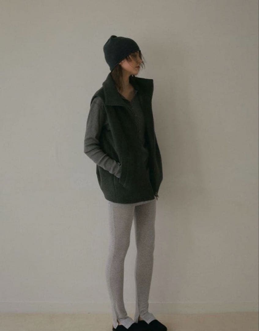 ETRE TOKYO 完売 メルトンフリースベスト アウター　チャコール