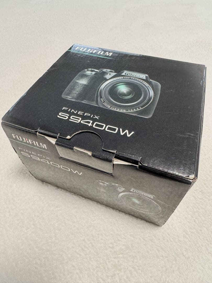 FINEPIX S9400W デジタルカメラ 本体