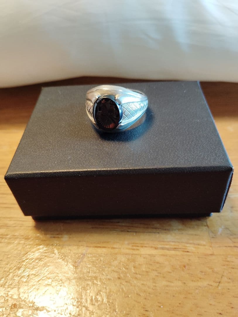 ヴィンテ-ジロ-マソルジャーシグネットシルバーリングダークブラウンガーネット
