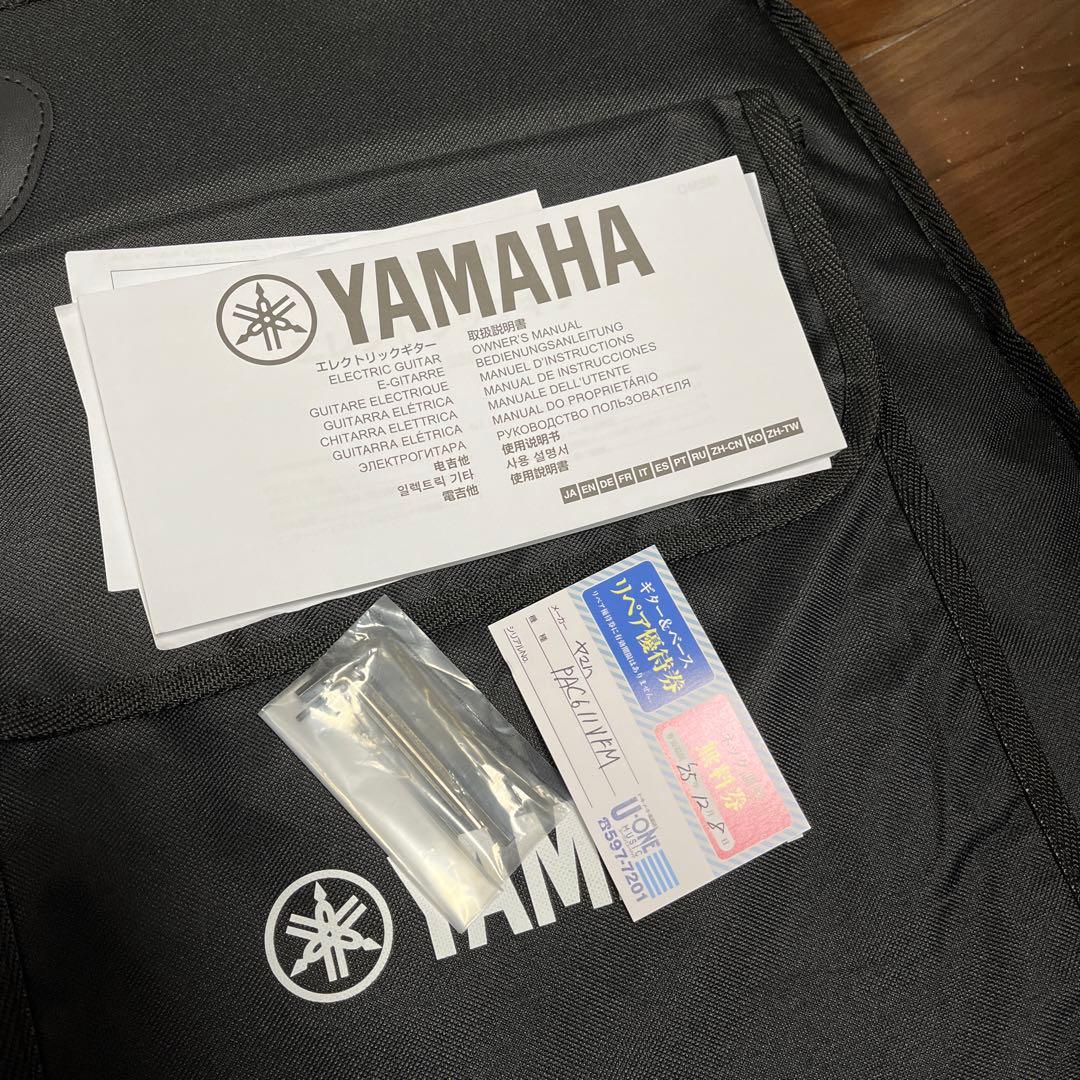 Yamaha PAC611VFM トランスルーセント・ブラック