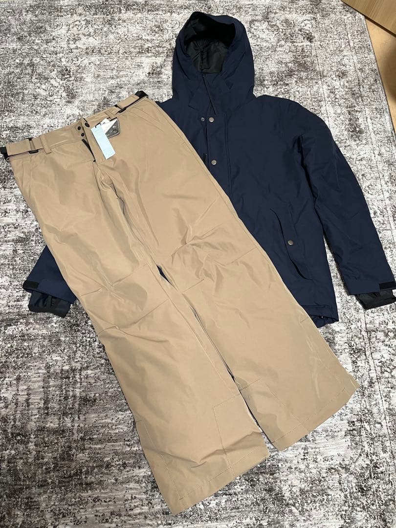 ネイビー　ベージュ　スノーボードウェア　上下セット　LEISURE SPORT