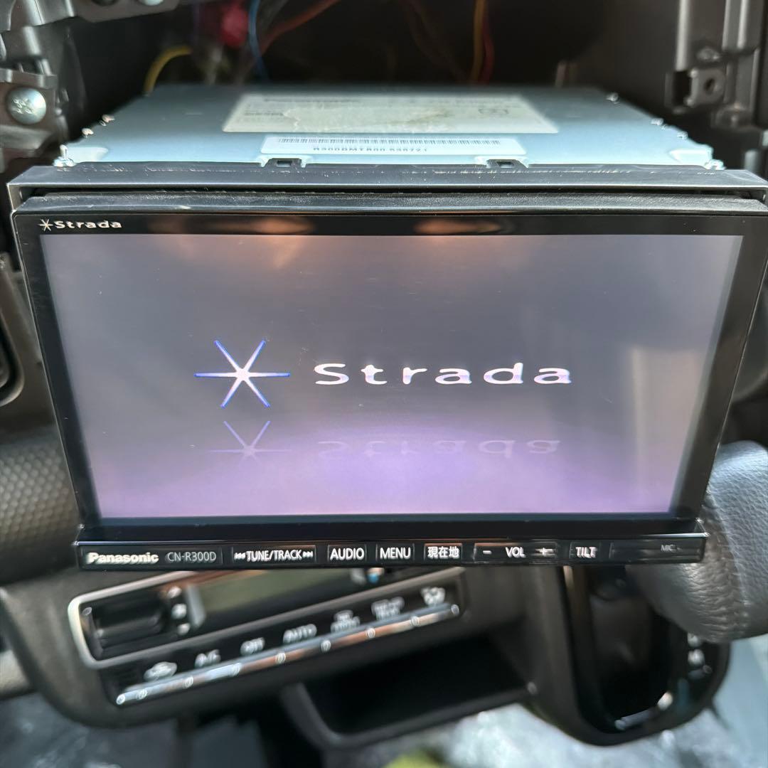パナソニック カーナビ CN-R300D 地図データ2013年式