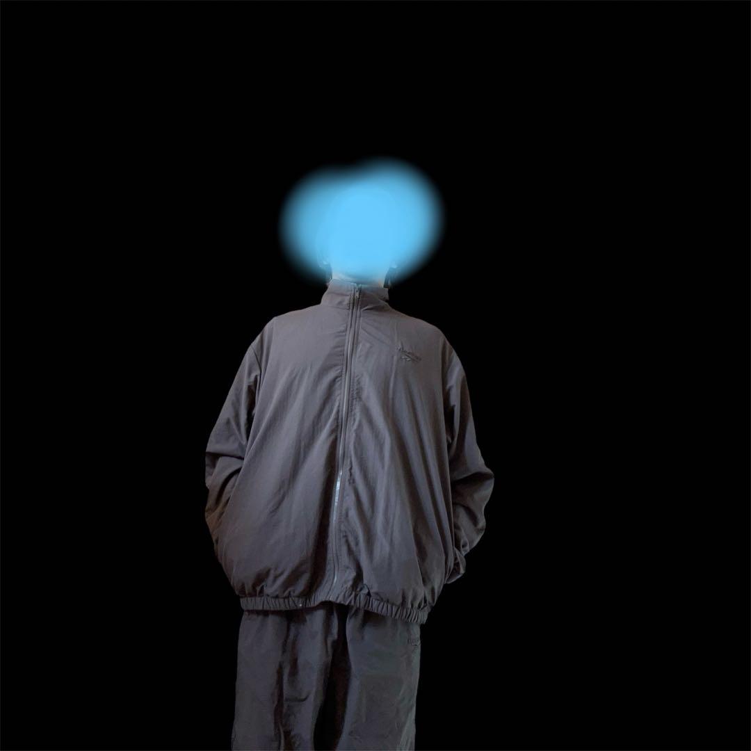 リーボックナイロン　セットアップ　グレーＬサイズ