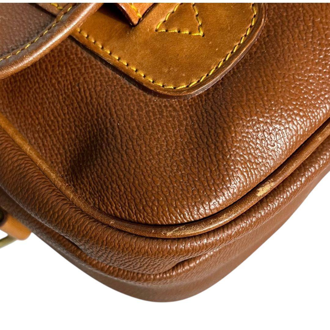 【 良品 】 ハンティングワールド　メッセンジャーバッグ　フラップベルト　レザー