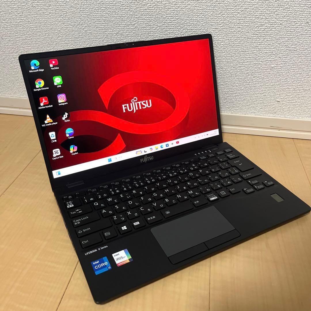 FUJITSU Core i7 11Gen 2021年製 ノートパソコン