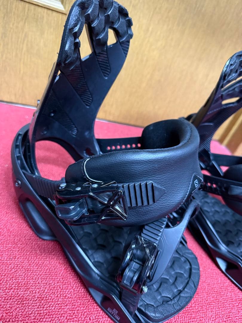 あ*ー様 SALOMON バインディング RHYTHM BLACK　正規品 スノ