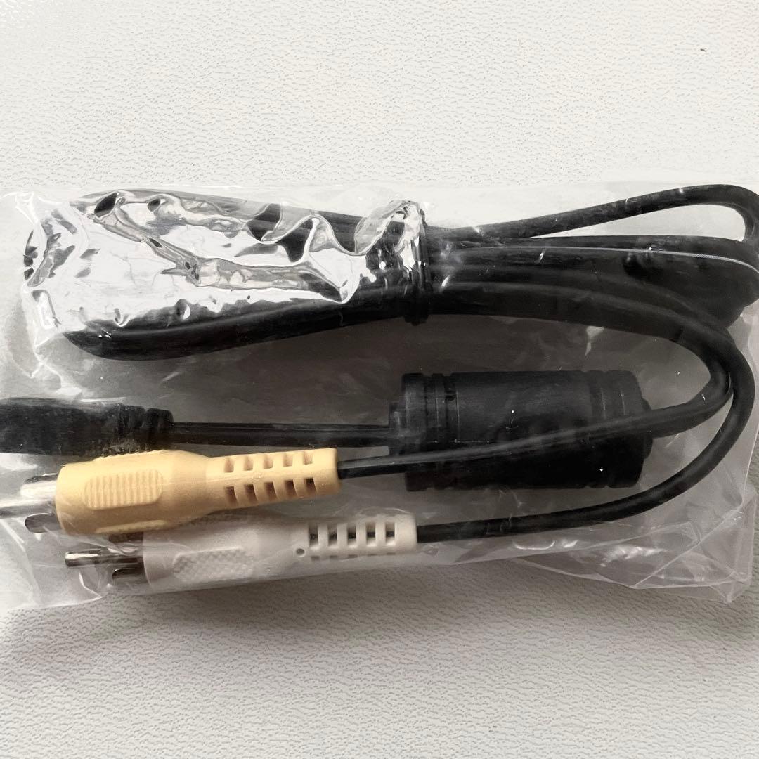 FUJIFILM FinePix F50fd 本体と付属品