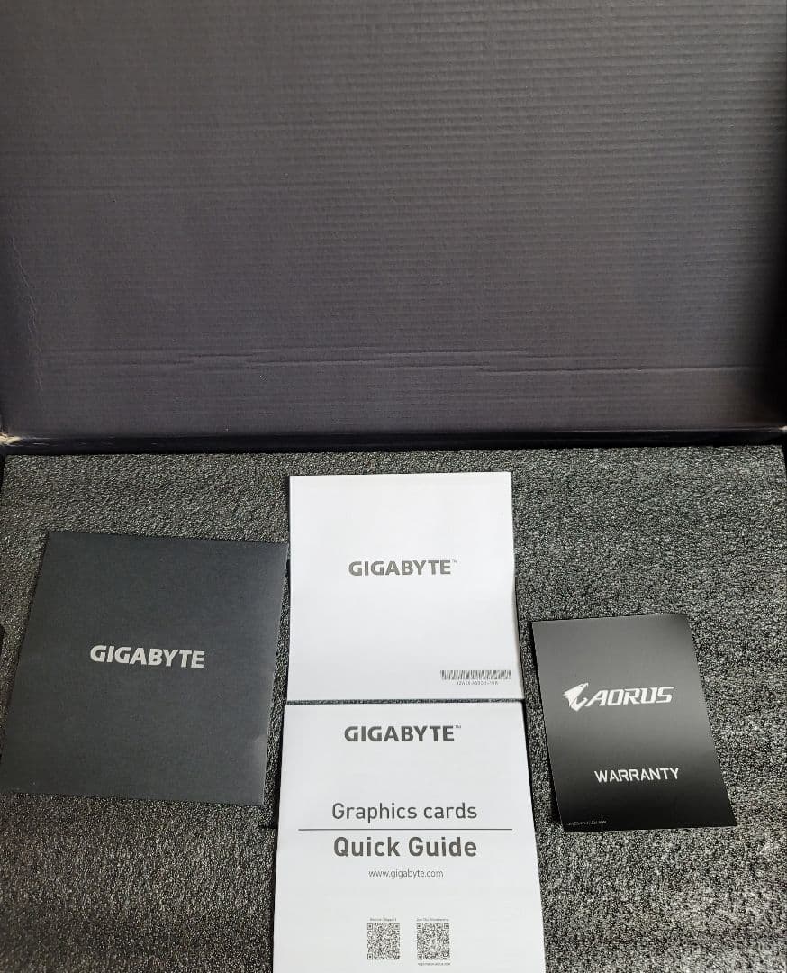 GIGABYTE AERO OC RTX 4090 ジャンク