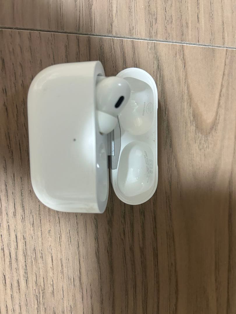 AirPods Pro 第2世代　左耳A3048　充電器タイプc