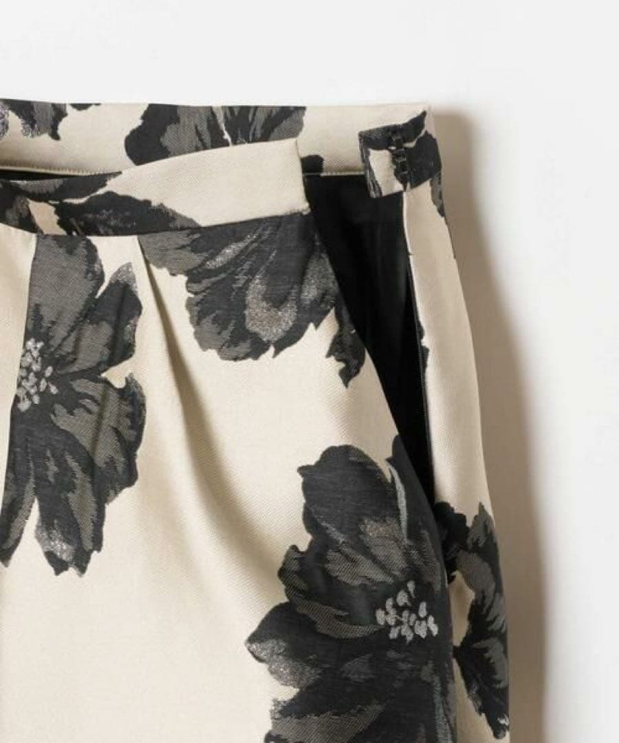 【新品未使用タグ付】allureville ラメフラワージャガードスカート